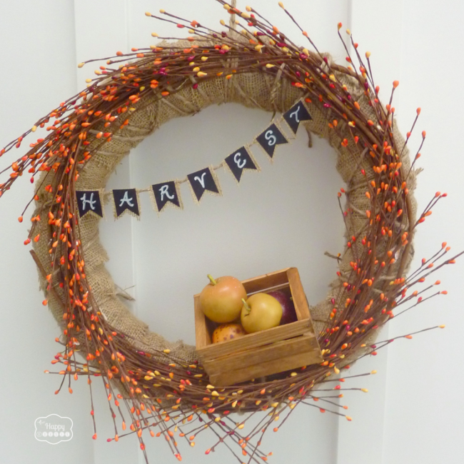 Fall-Apple-Harvest-Wreath-with-DIY-Mini-Chalkboard-Burlap-Bunting-at-thehappyhousie-