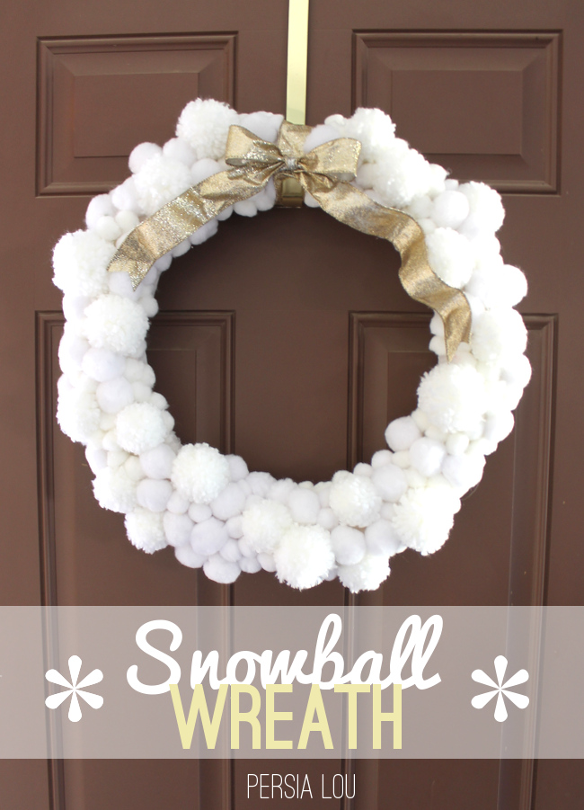 Snowball Pom Pom Wreath