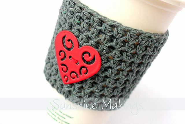 Knitted mug cuff