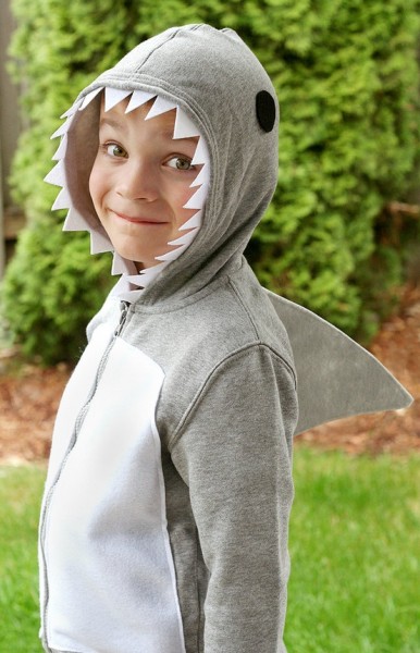Sweatshirt shark costume