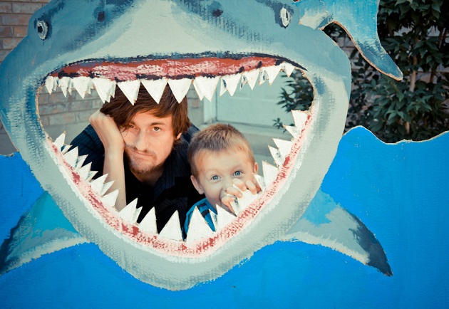 shark-party photo booth