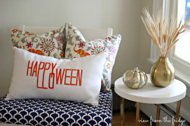 No Sew Happy Halloween Pillow Covers | View From The Fridge for Oh My! Creative
