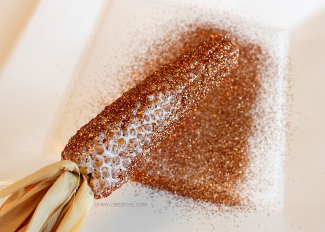 How to Glitter Indian Corn | OHMY-CREATIVE.COM
