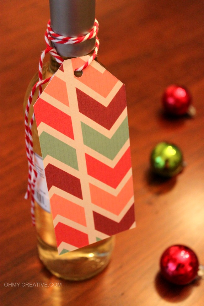 Free Printable Wine Bottle Gift Tag sure to bring a smile to the hostess! | OHMY-CREATIVE.COM