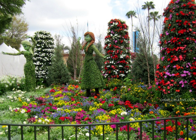 Anna and Elsa Frozen Topiaries Epcot 2015 International Flower and Garden Festival  |  OHMY-CREATIVE.COM