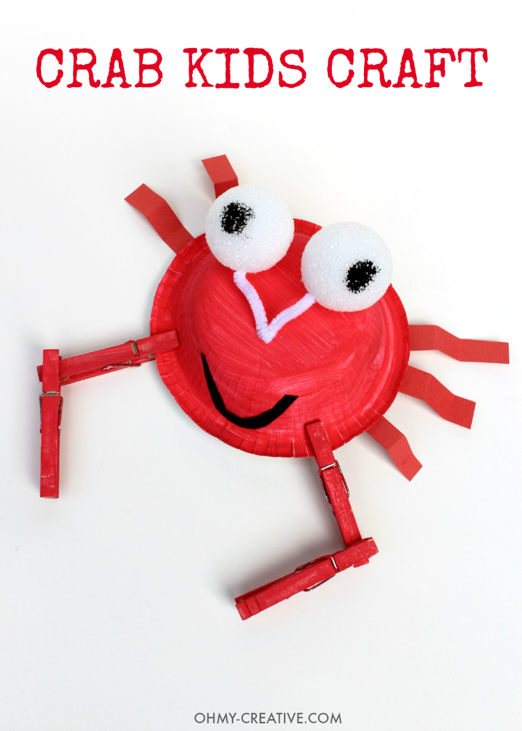This Easy Paper Plate Crab Kids Craft is adorable for kids to make. Perfect for a summer craft on a hot afternoon, on vacation at the beach or in the classroom. Great under the sea party activity too! | OHMY-CREATIVE.COM 20 PAPER PLATE CRAFTS FOR KIDS | kids crafts | paper plates | preschool crafts | kindergarten crafts | school kids crafts | Under the sea crafts | paper plate animal crafts | rainbow craft | olympics craft | watermelon craft | monster craft | paper craft