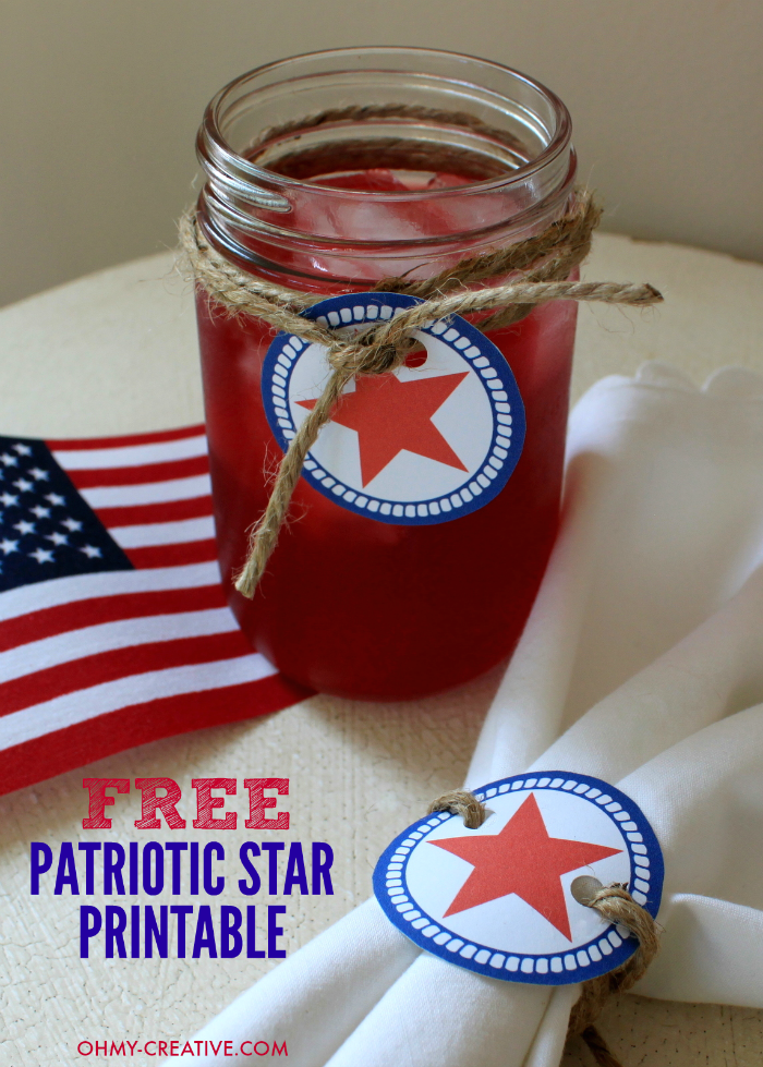 With a little twine, these Free Patriotic Star Printable are perfect to use as napkin rings or to decorate holiday drinks. Write the guests names on the back - no drink mix-ups! | OHMY-CREATIVE.COM