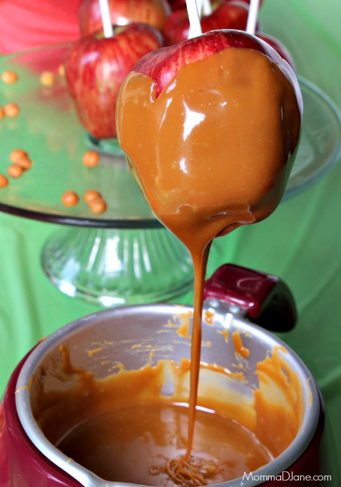 How to make Caramel Apples for a Caramel Apple Party Bar