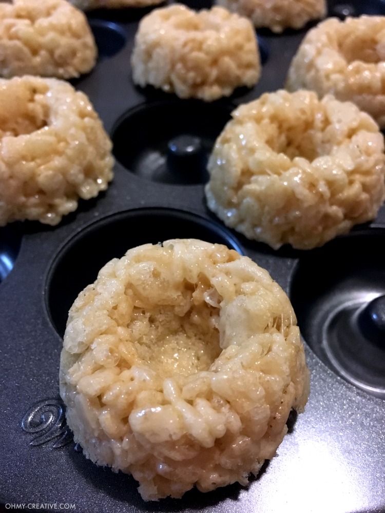 Create Valentine's Day Rice Krispie Treat Sandwiches in donut baking pan | OHMY-CREATIVE.COM 
