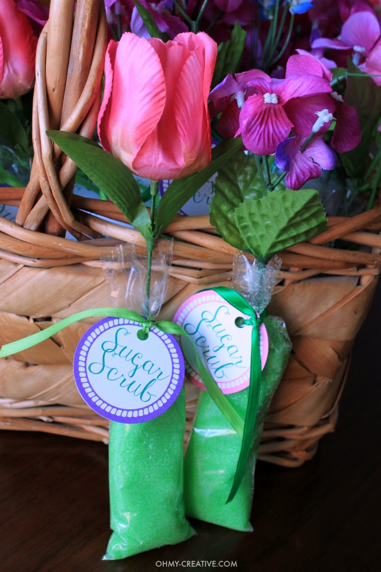 These Homemade Sugar Scrub Shower Favors are easy and inexpensive to make for Bridal Showers, Baby Showers or Party Favors! Have them gathered in a basket and hand out as guest leave! | OHMY-CREATIVE.COM