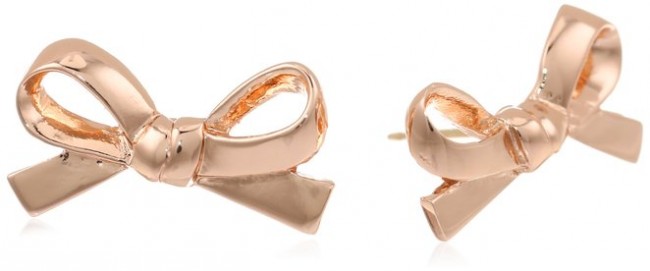 Kate Sapde New York Skinny Mini Rose Gold Colored Bow Stud Earrings - Don't know what to get for mom this Mother's Day? Here are a few Pretty Gifts For Mom on Mother's Day she will love! | OHMY-CREATIVE.COM