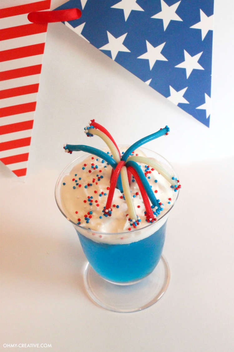 Sparklers and fireworks are a big part of any Fourth of July or any Patriotic Celebration! Try these 4th of July Dessert Fireworks Jello Cups for your picnics and parties - a fun easy patriotic treat! | OHMY-CREATIVE.COM