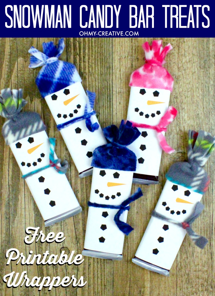 Adorable Snowman Candy Bar Treats with Snowman Free Printable candy bar wrapper template - a perfect kids treat for friends, classroom treat or stocking stuffer - a great Christmas kids craft too! OHMY-CREATIVE.COM