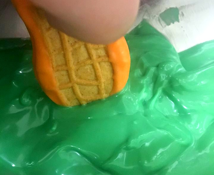 Leprechaun Treats | OHMY-CREATIVE.COM | Leprechaun Cookies | St. Patrick's Day Cookies | St. Patrick's Day Treats | Leprechaun Ideas | Leprechaun For Kids