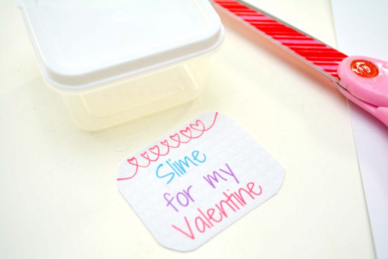 Valentine's Day Slime with Free Printable | OHMY-CREATIVE.COM | Slime Valentines | Valentine's Day Gift | Valentine's Day Free Printables | Glitter Slimes | Elmer's Glue Slime Recipe | Homemade slime | How do you make Slime | Homemade Slime Recipe