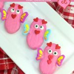 Love Bug Cookies | OHMY-CREATIVE.COM | Valentine's Day Cookies | Cookies for Valentine's Day | Valentine Treats | Valentine Cookie Recipe | Valentine Cookies | Nutter Butter Cookies