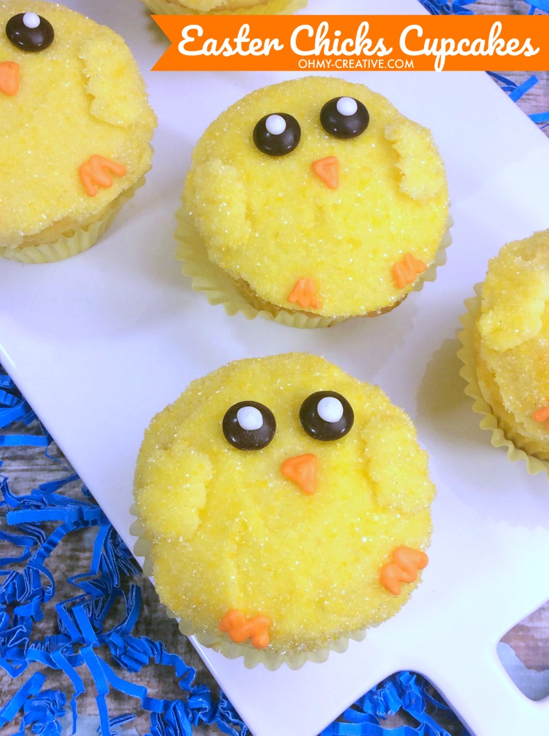 Easter Chicks Cupcakes | OHMY-CREATIVE.COM | Chick Easter cupcakes | Chick Cupcakes | Easter Desserts | Easter Treats #easter #easterdesserts #eastertreats #chickcupcakes #cupcakes 