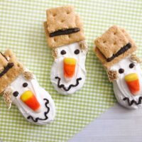 Look at our cute Scarecrow Nutter Butter Fall Cookies complete with candy corn nose and wiggly smile