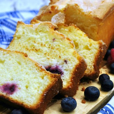 Simply the best Gluten Free Blueberry Bread with raspberries! Great flavors with delicious berries. OHMY-CREATIVE.COM | Gluten Free Bread | Gluten Free Loaf | Gluten Free Recipe | Gluten Free | #glutenfreeblueberrybread #glutenfreebread #glutenfreerecip #glutenfreebreakfast #glutenfreeflour