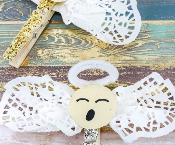These Easy Clothespin Doily Angel Crafts for Kids make great DIY ornaments for young children. A great Christmas craft the kids can hang on the tree every year! OHMY-CREATIVE.COM #diychristmasornament #christmascraft #kidscraft #christmas #angel #angelcraft