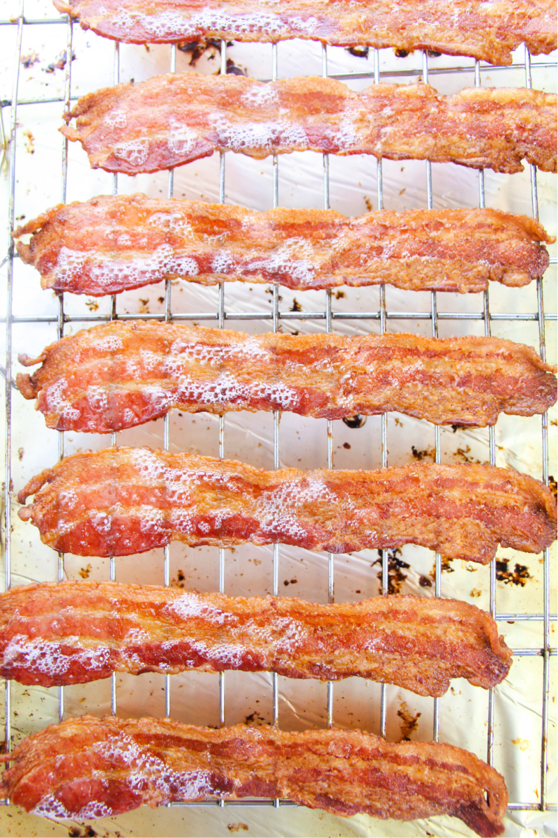 Perfect cooked bacon on a baking pan just out of the oven. 