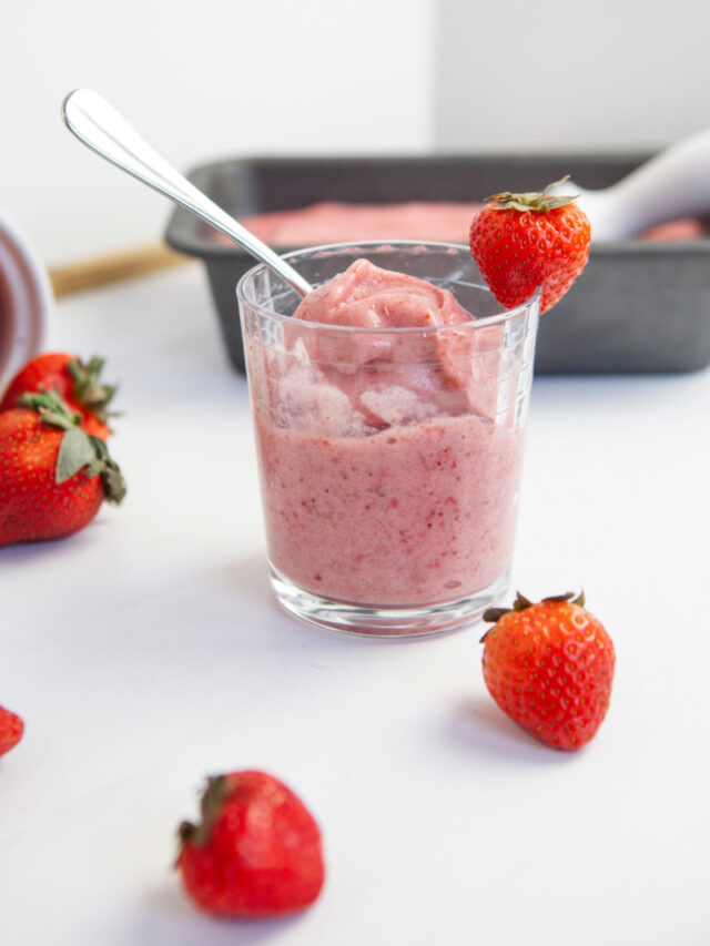 Healthy Strawberry Banana Sorbet Recipe
