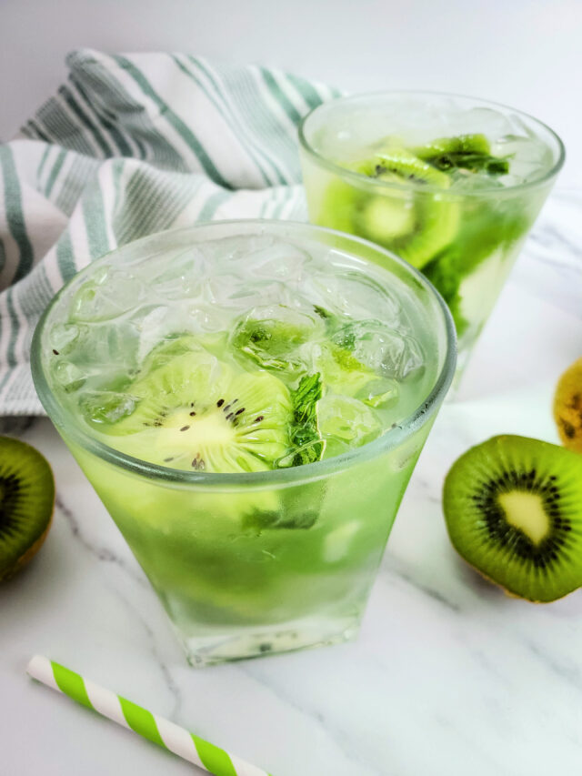 Summer Kiwi Mojito Cocktail Recipe