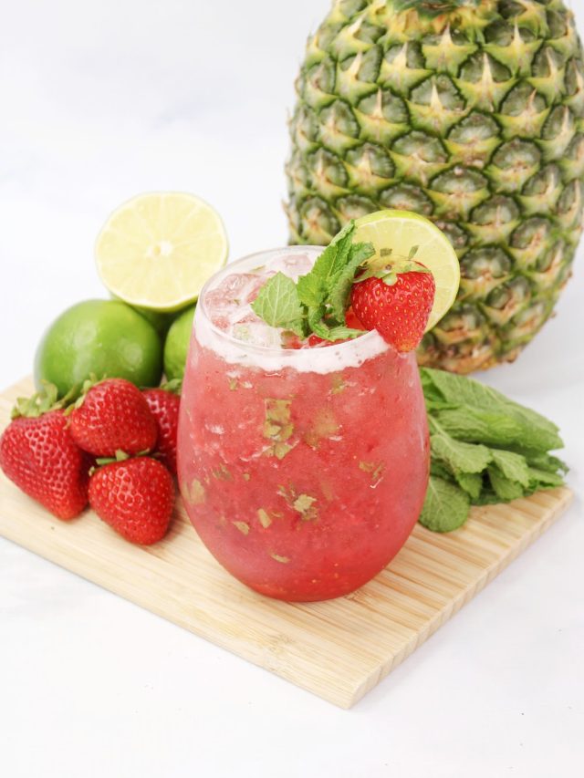 Strawberry Pineapple Mojito Cocktail Recipe
