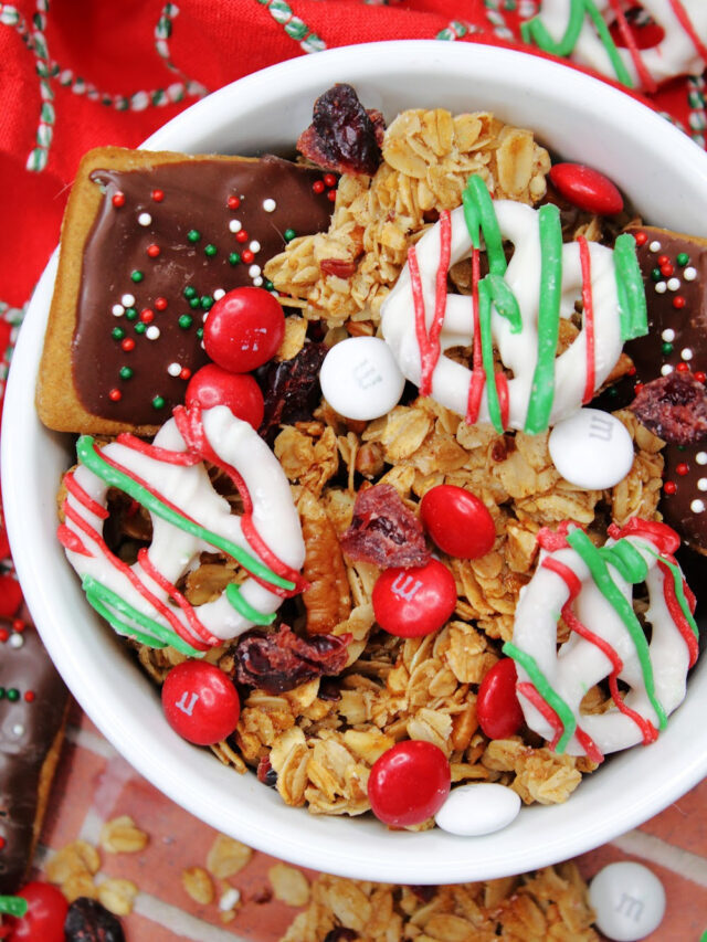 Reindeer Chow Christmas Treat Mix