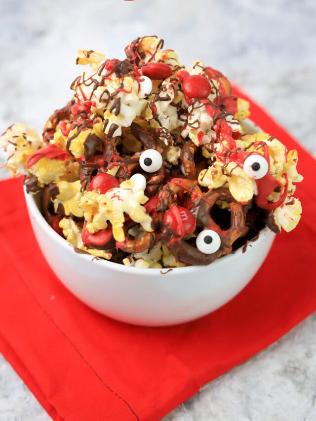 Reindeer Christmas Snack Mix Recipe
