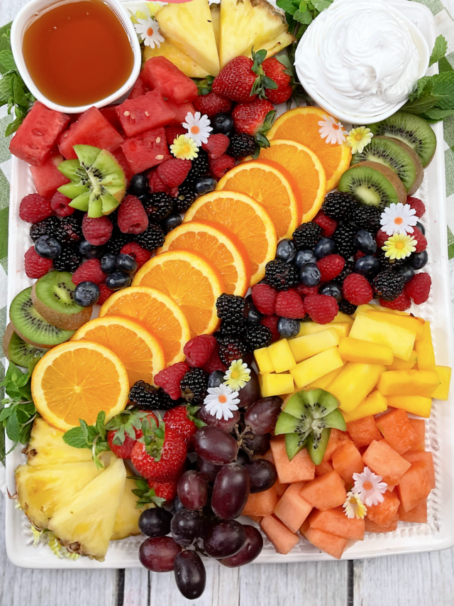 Easy Fruit Tray for Summer Parties