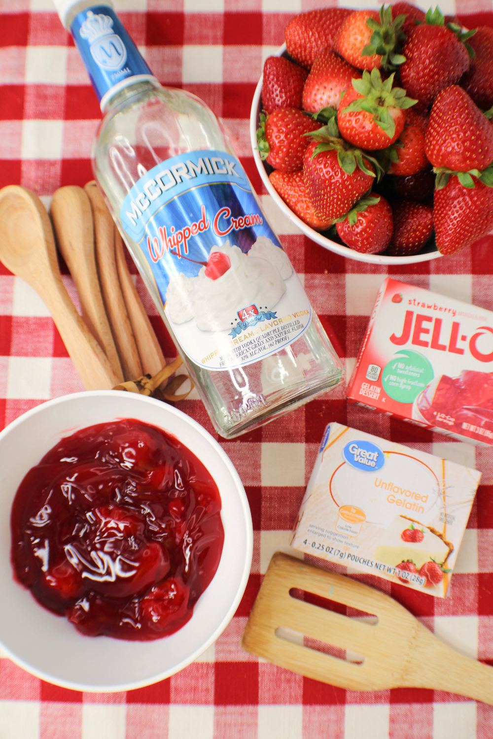 Ingredients for strawberry pie jello shots.