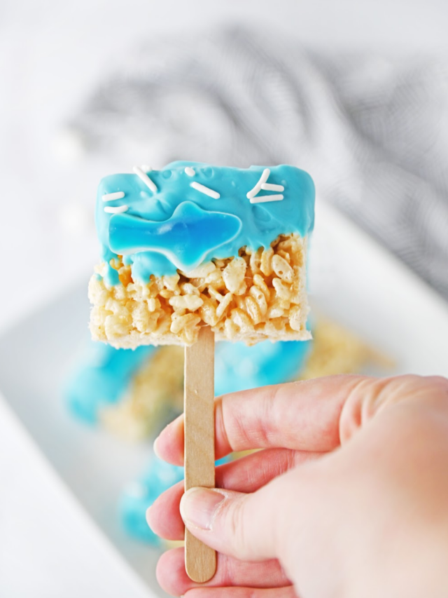 Shark Rice Krispie Treats