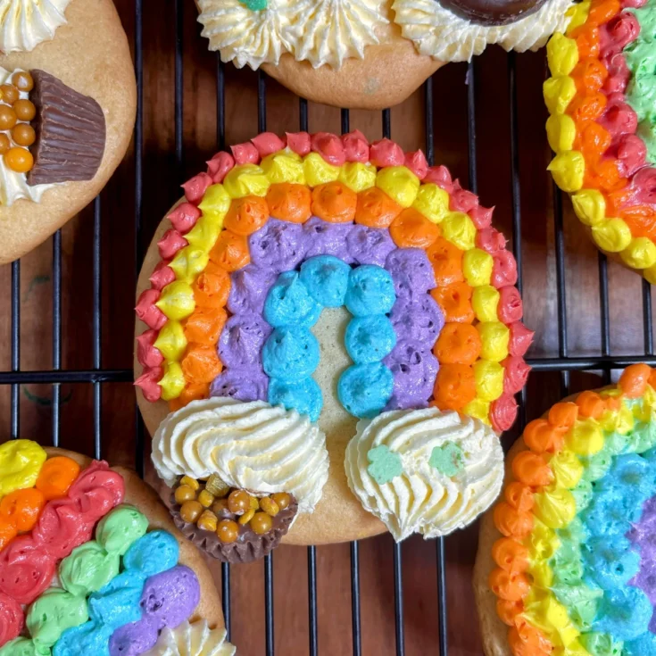 Image for Pot O Gold Rainbow Frosted Cookie Recipe�