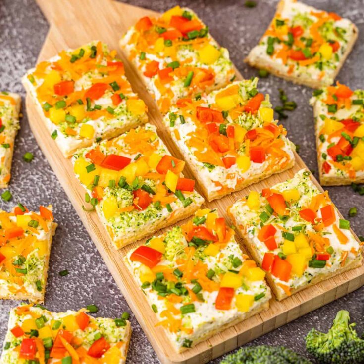 Image for Pillsbury Crescent Roll Veggie Pizza